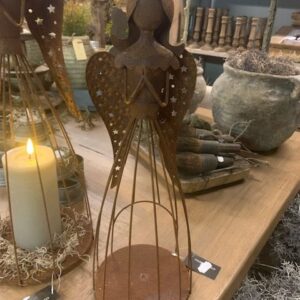 Alternative view of Engel Metaal Roest M