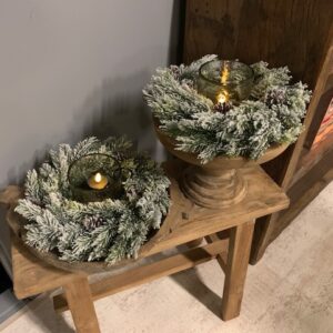 Frosty Krans met Dennenappels 40cm