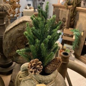 Alternative view of Dennentak Kunst met Dennenappels 40cm