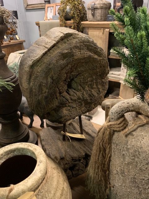 Houten Ornament Op Standaard - Afbeelding 2