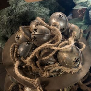 Roest Rinkelbal met Touw S Ø 6cm