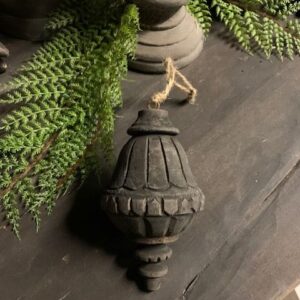 Alternative view of Luksa Houten Kerstklos Carol 01